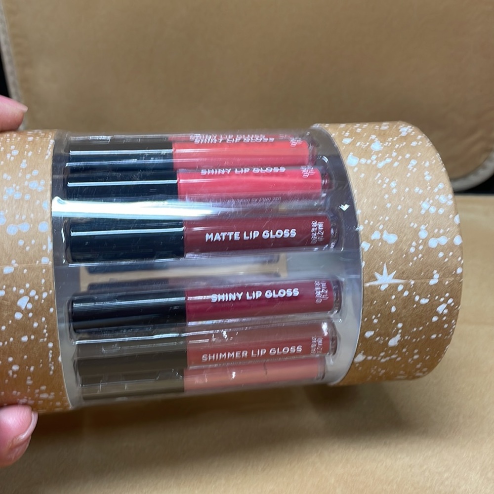 15 days of glam lipgloss set - Picture 3 of 5